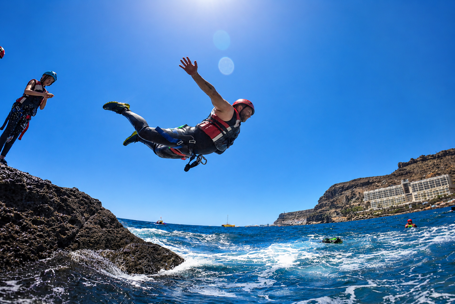 coasteering-gran-canaria-natural-pool Natural pool with turquoise water reached during a coasteering excursion in Gran Canaria